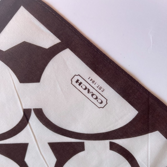 New Coach square washcloth - Picture 6 of 9